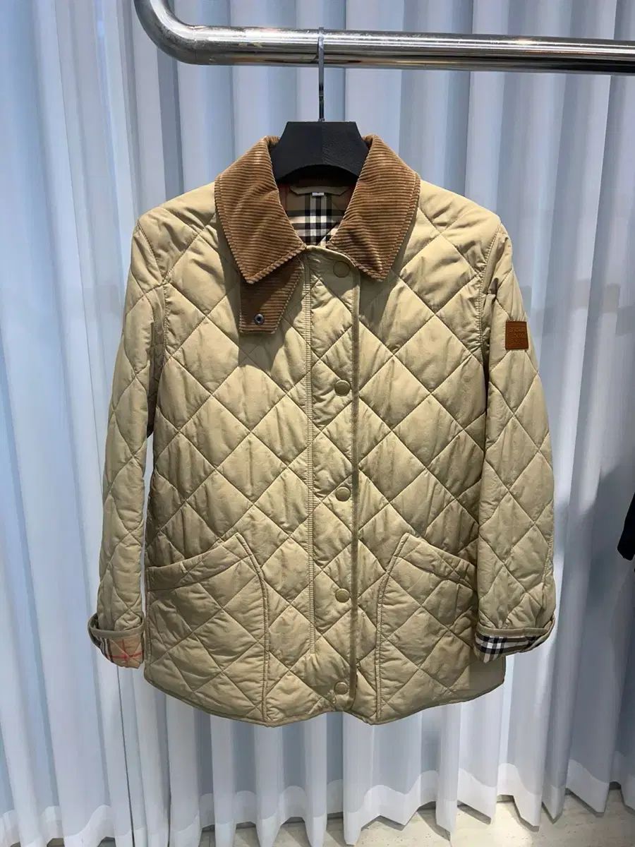 L BURBERRY バーバリー レディース ダイヤモンド キルティング 体温調節 ジャケット