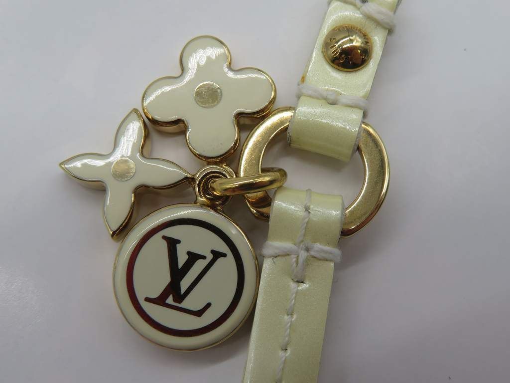 ☆新品未使用☆ルイヴィトン 携帯ストラップ　ドラゴンヌ　ヴェルニ 正規品 ☆新品未使用☆ルイヴィトン 携帯ストラップ ドラゴンヌ ヴェルニ 正規