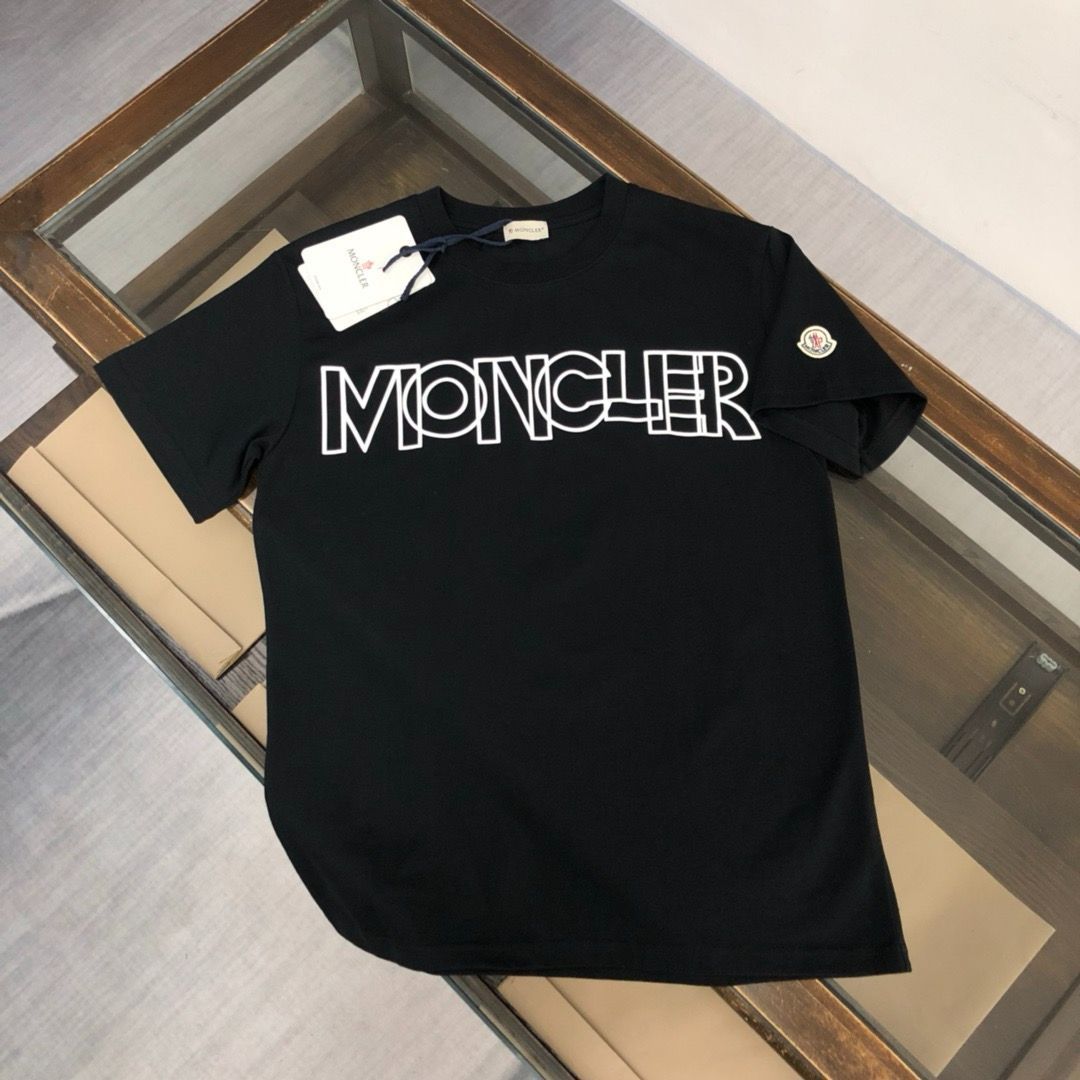 Moncler夏の新作丸首の半袖tシャツです