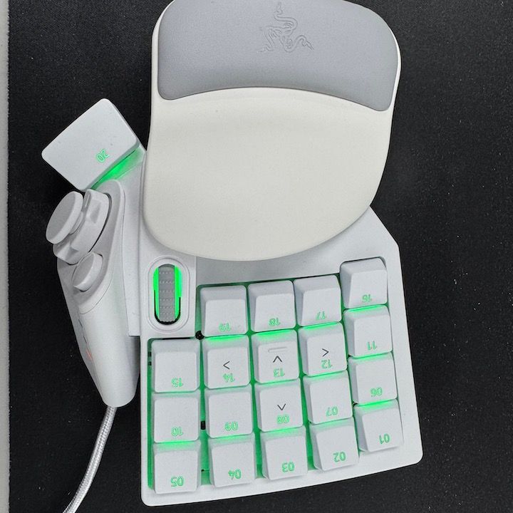 Razer Tartarus Pro Merctry White Razer Tartarus Pro – Mercury