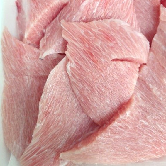 生メバチ マグロ カマトロ(生を真空冷凍) 500g 4個入 インドネシア産 合計 2kg まぐろ めばち 刺身 まぐろ刺身 マグロカマ