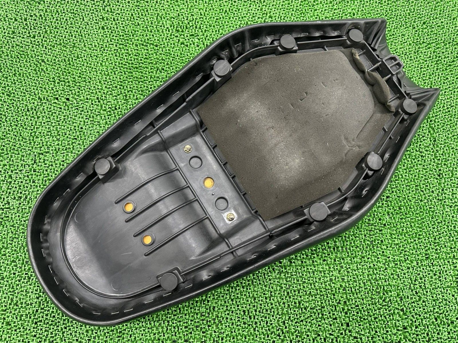 W650 シート カワサキ 純正 バイク 部品 BJ650A W400にも 99-08年式 破れ無し 品薄 品 車検 Genuine mV BRIGHTFACE_UK