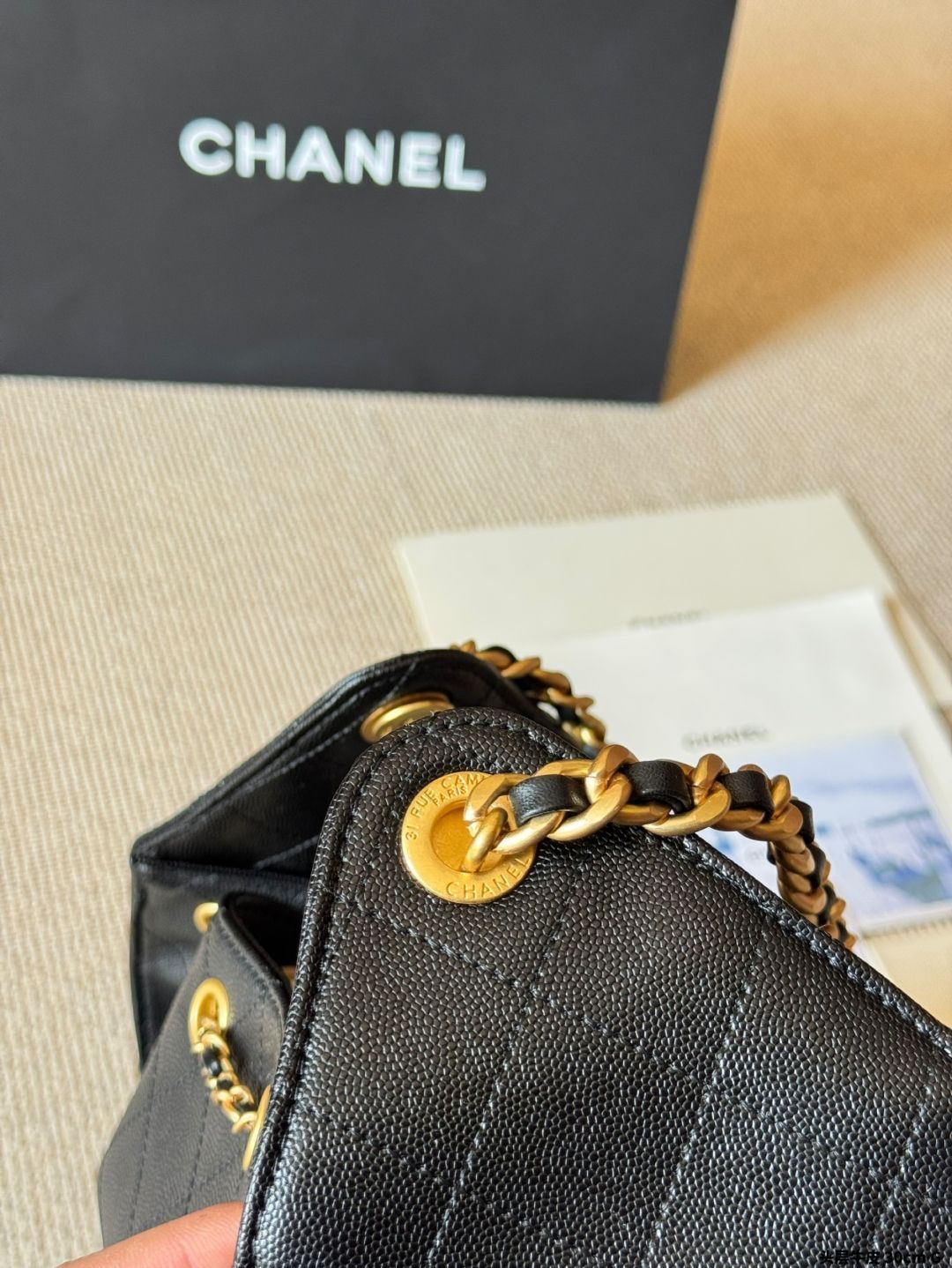 【サイズ感が丁度いい♪】 CHANEL 25ss ラージ ホーボーバッグ 今日特価】Chanel 25S Large Grained Calfskin Hobo（シャネル