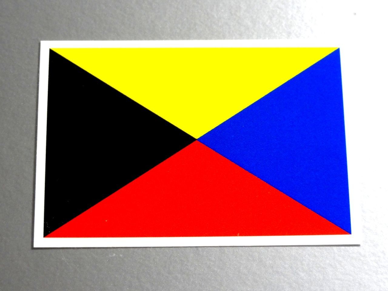 Z旗ステッカー(シール) Sサイズ 5x7.5cm ️耐水 国際信号旗 - SW group - メルカリ