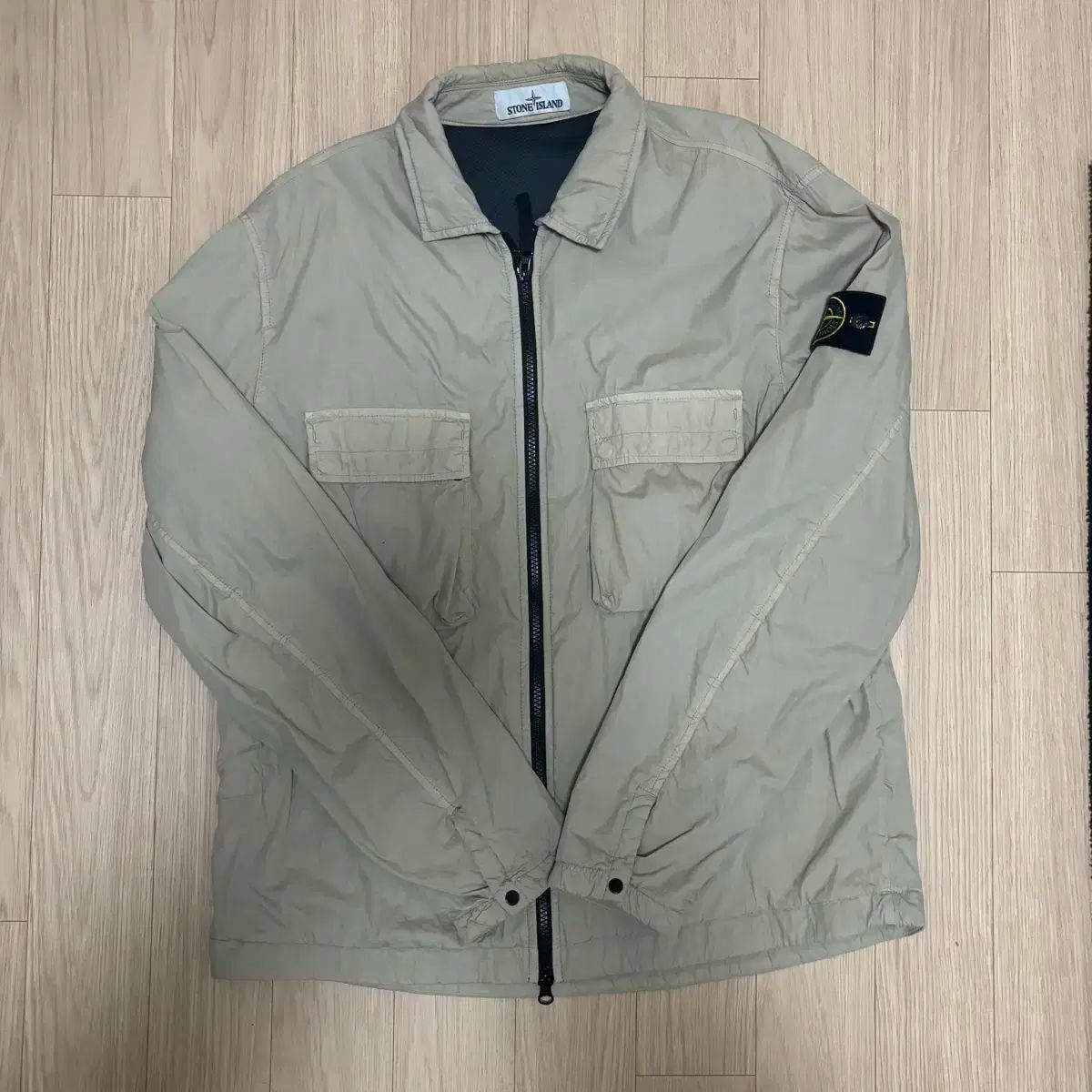 【雷市場（ポンジャン）商品韓国直送】 L STONE ISLAND(ストーンアイランド) ジャケット サンド