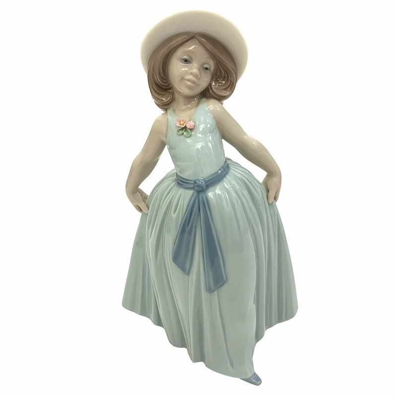 LLADPO リアドロ 少女 6275 Lladro 6275 ROSE Pricing and Reference Guide