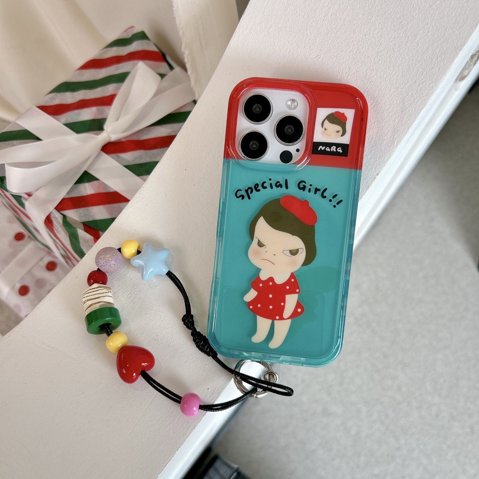 奈良美智 iPhone16proケース ストラップ付き iphoneケース ハードケース スマホケース 可愛い iphone15proケース iphone14ケース iPhone13ケース