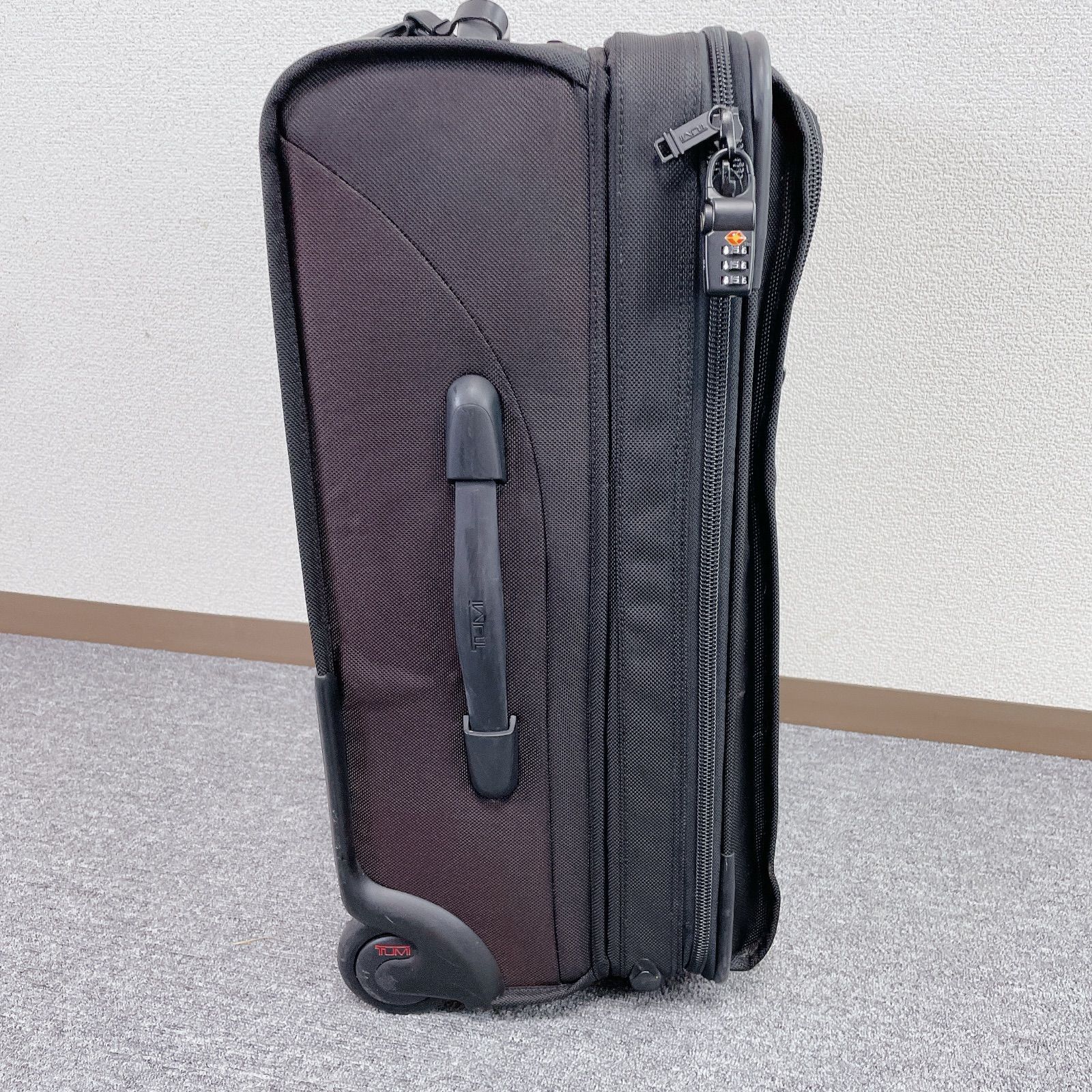 TUMI 22インチ キャリーケース ソフト 機内持ち込みサイズ 22022DH TUMI 22インチ キャリーケース ソフト 機内持ち込みサイズ 22022DH