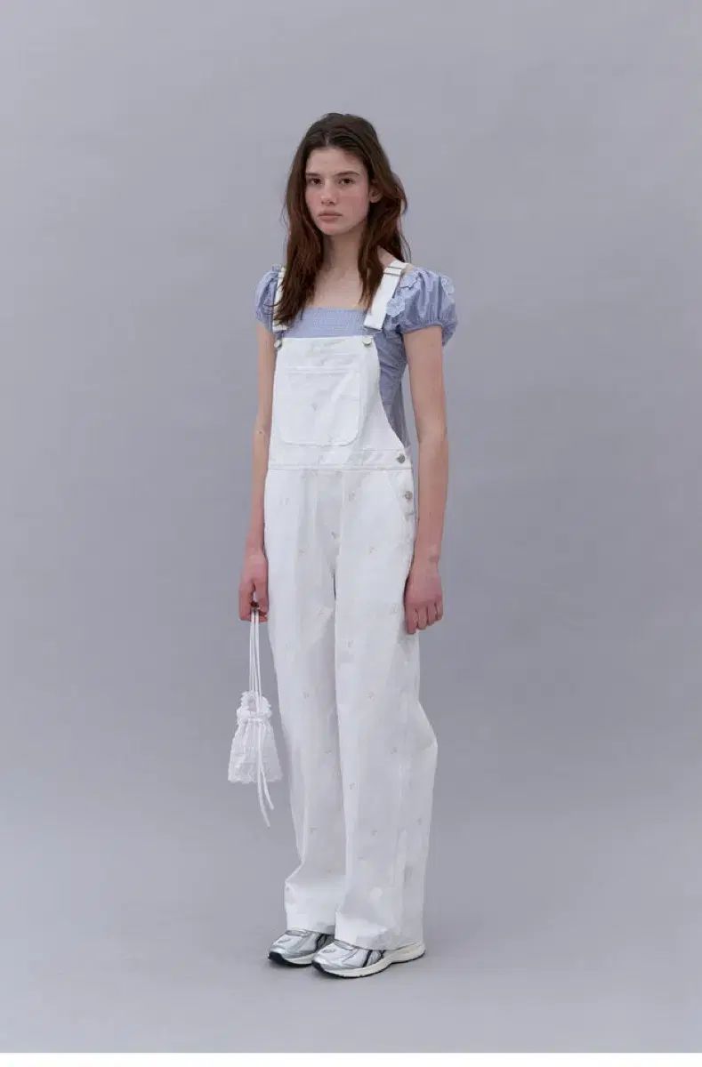 純粋な soonsu embro overalls オーバーオール ホワイト新商品