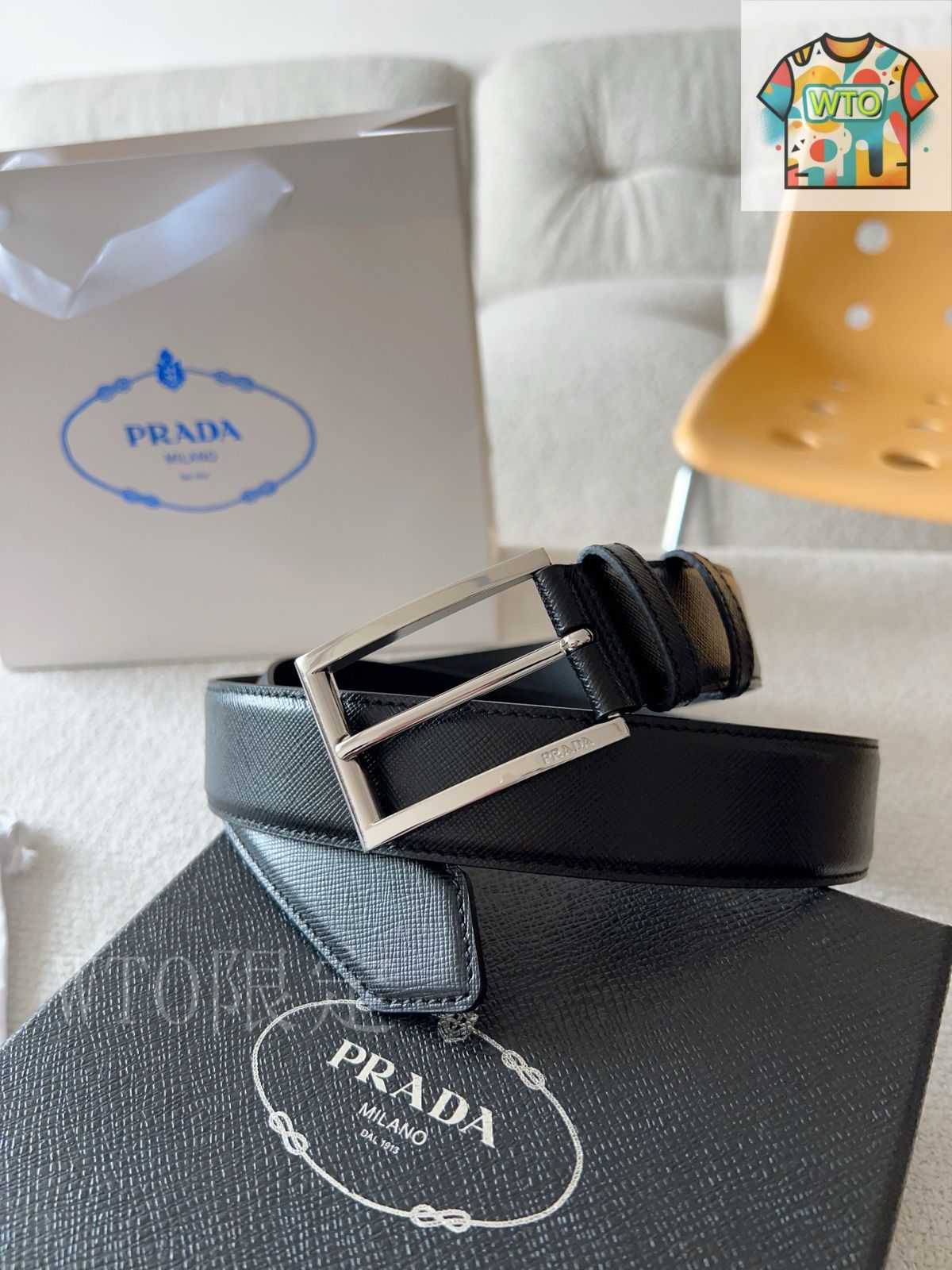 毎日が輝く【PRADA】モダンデザイン レザーベルト 楽天市場】PRADA プラダ ベルト 2CM253 053 メンズ サフィアーノ