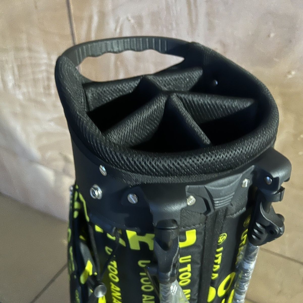 UTAA ユタ スタンド型 キャディバッグ 男女兼用 ゴルフバッグ PU UTAA