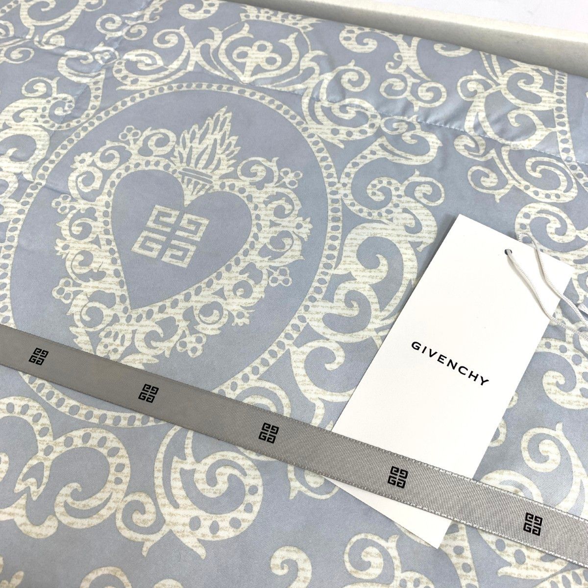 GIVENCHY ジバンシィ 洗える羽毛肌掛ふとん 4Gロゴ/ダウン50