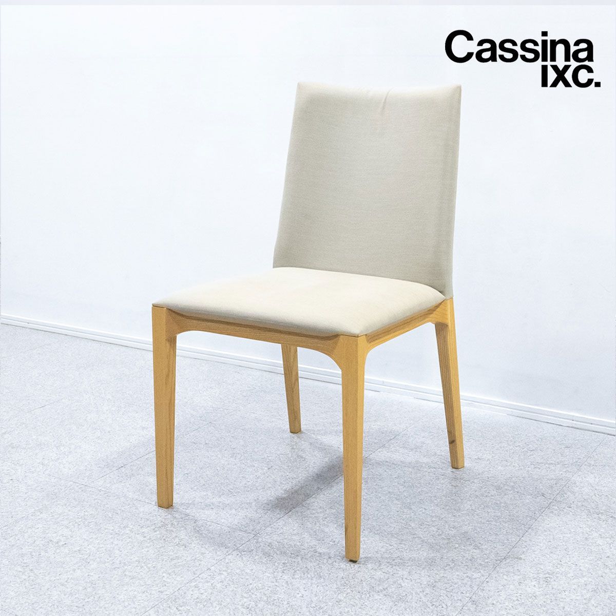 【展示極美品】 cassina カッシーナ LINE アームチェア 2脚セット モデルルーム展示品 Cassina IXC（カッシーナイクスシー）LINE（ライン