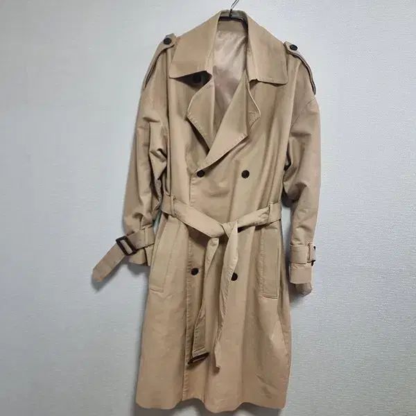 STEADY ー 上品な オーバーサイズ トレンチコート 105 サイズ