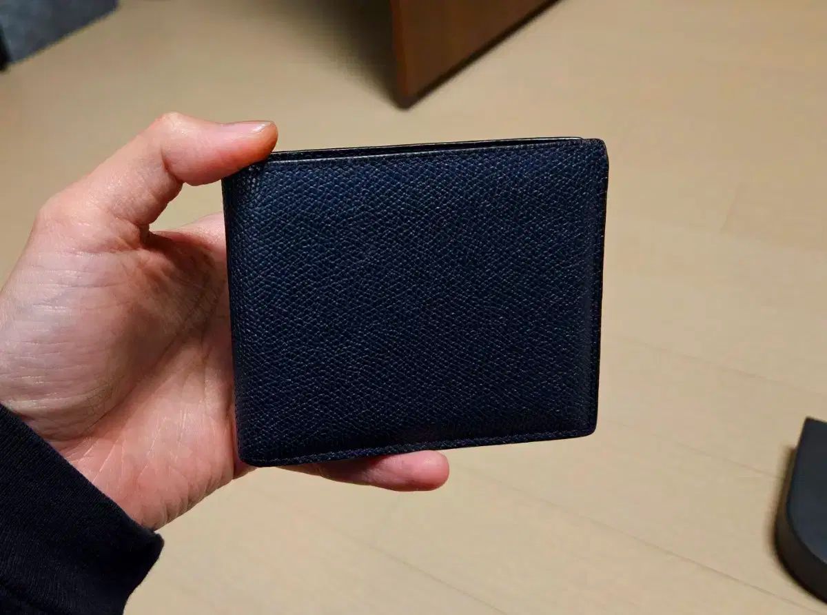 ヴァレクストラ メンズ 二つ折り財布 ダークネイビー COLOR