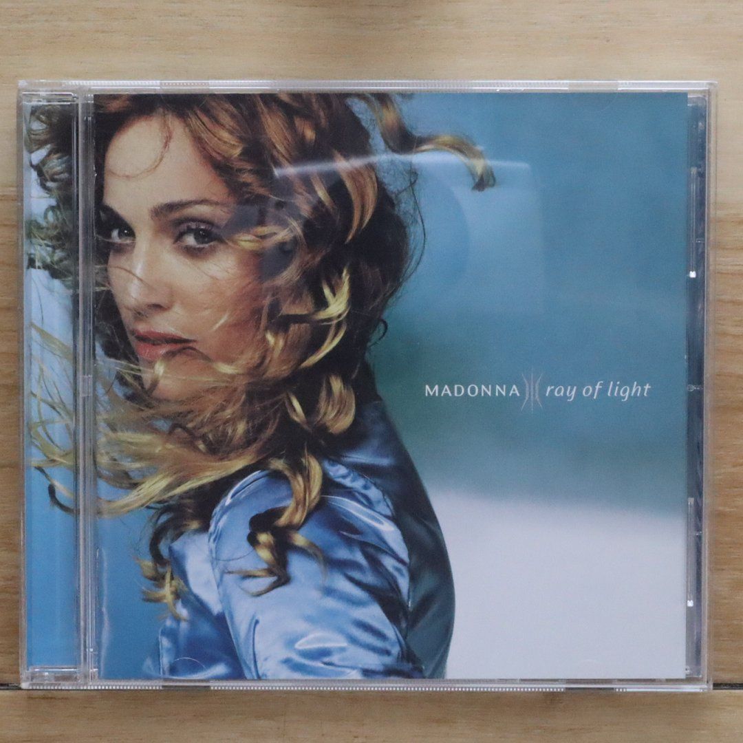 国内盤CD☆マドンナ/Madonna□ レイ・オブ・ライト 【WPCR2000
