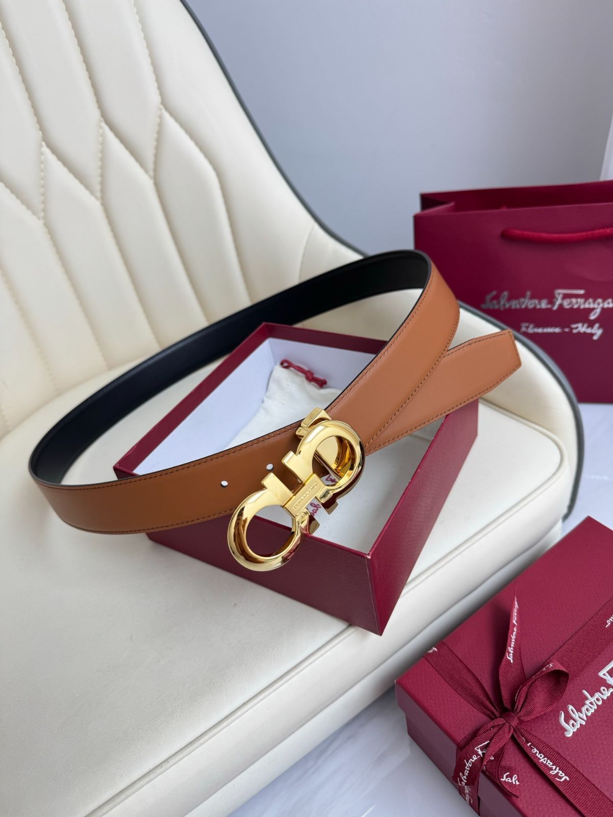 今日 Ferragamo ダブル面使用 本革ベルト-3
