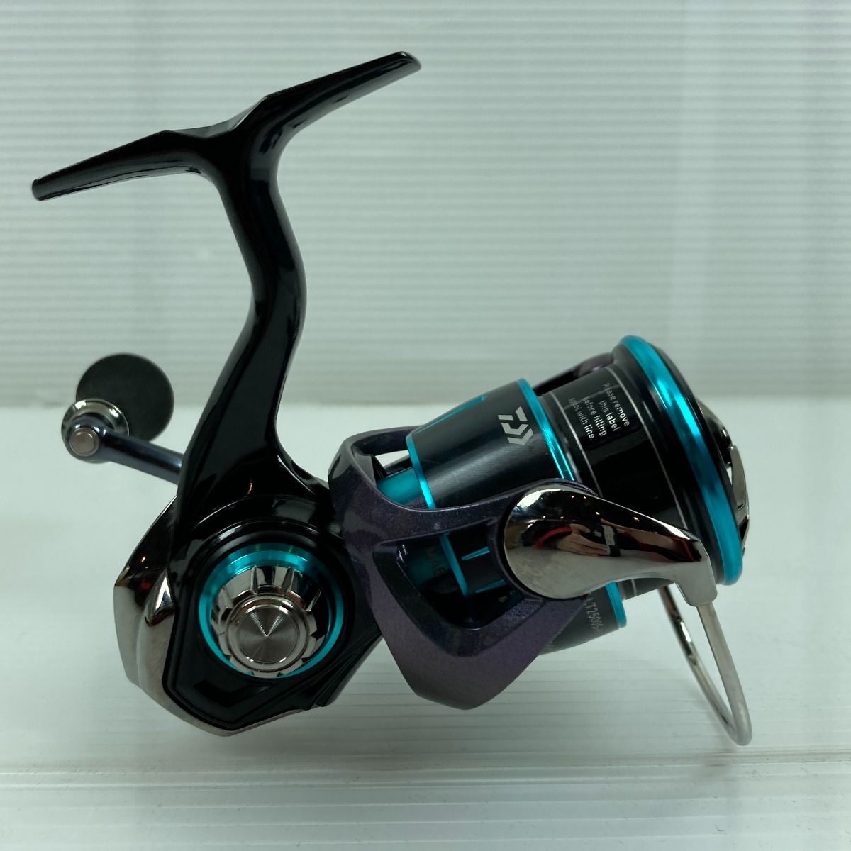 DAIWA - ττDAIWA ダイワ リール スピニングリール 23 エメラルダス RX FC LT2500S-H-DH 3336492 ダイワ スピニングリール 23エメラルダス RX FC LT2500S-H-DH
