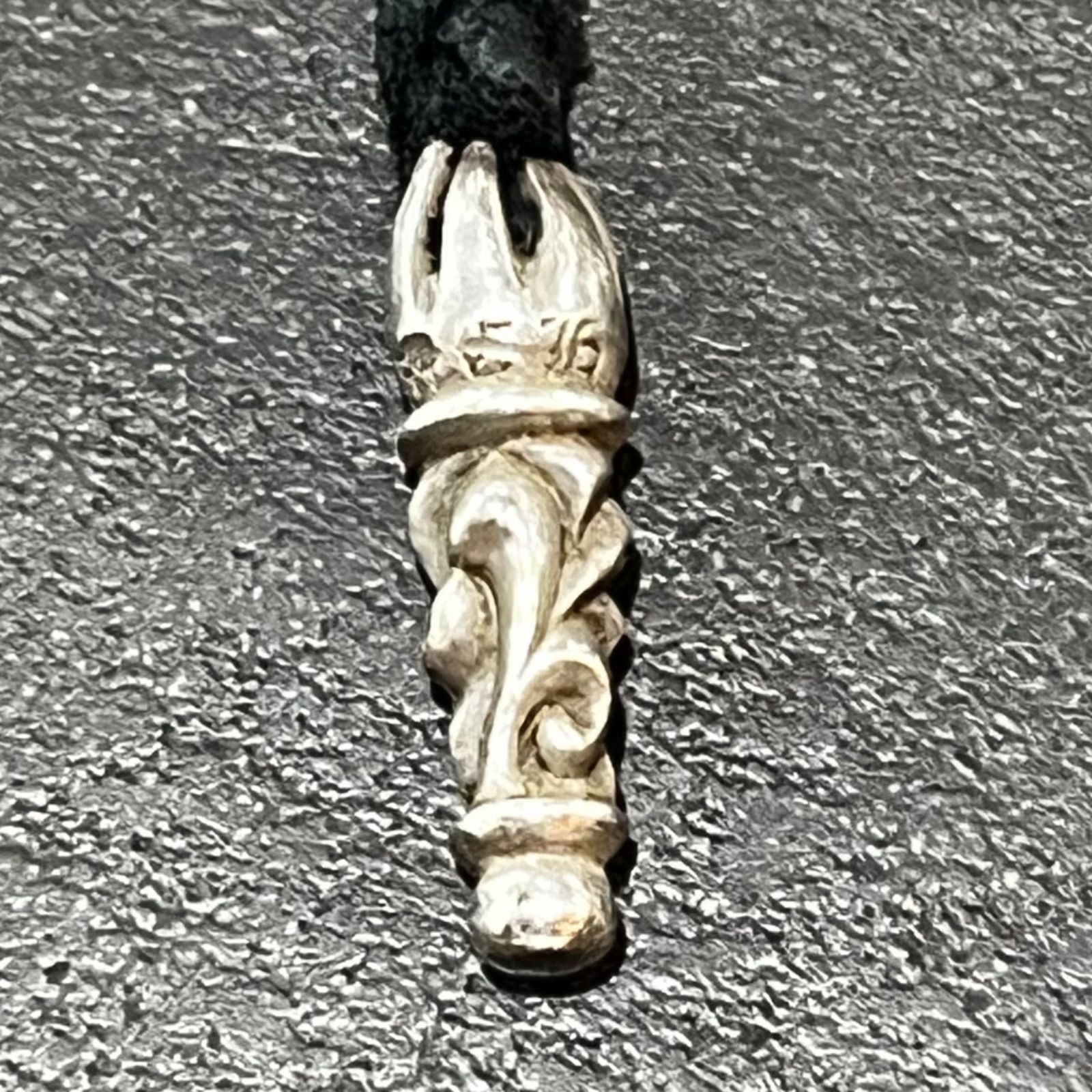 CHROME HEARTS タイニー レザーブレード スモール スクロール