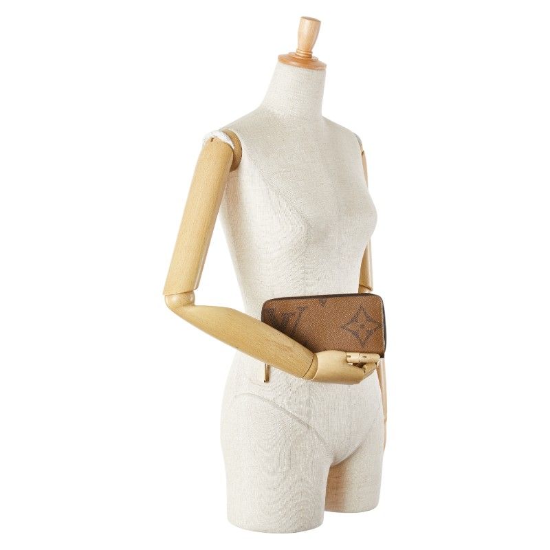 ルイ ヴィトン モノグラム ジャイアント リバース ラウンドファスナー  