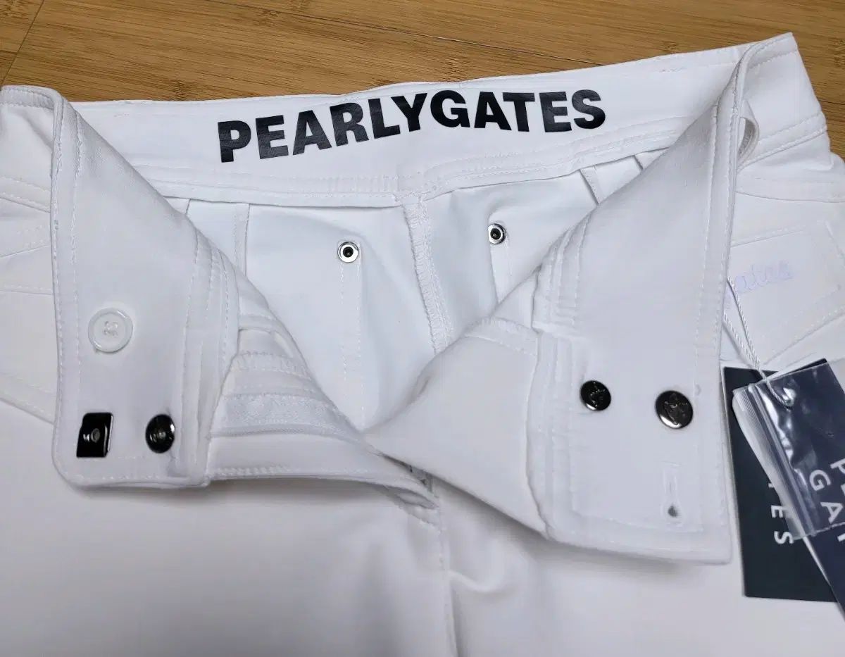 ブーツカット パンツ