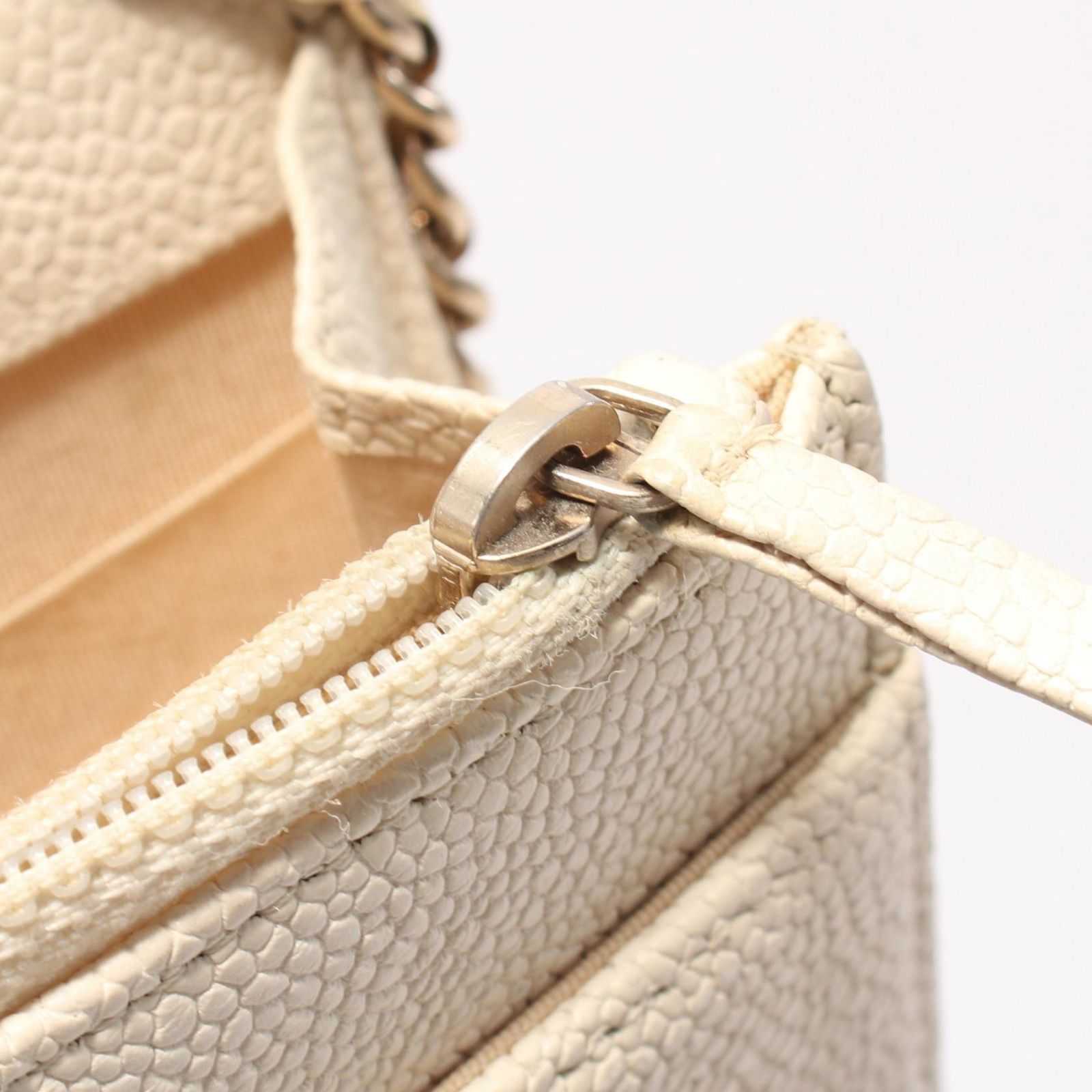 シャネル CHANEL