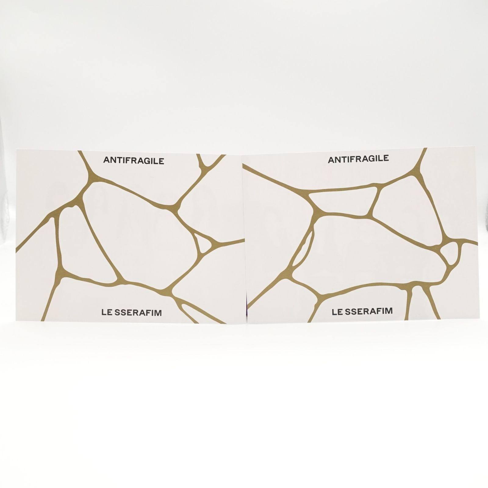 LE SSERAFIM - 【激安】LESSERAFIM ANTIFRAGILE ポストカード