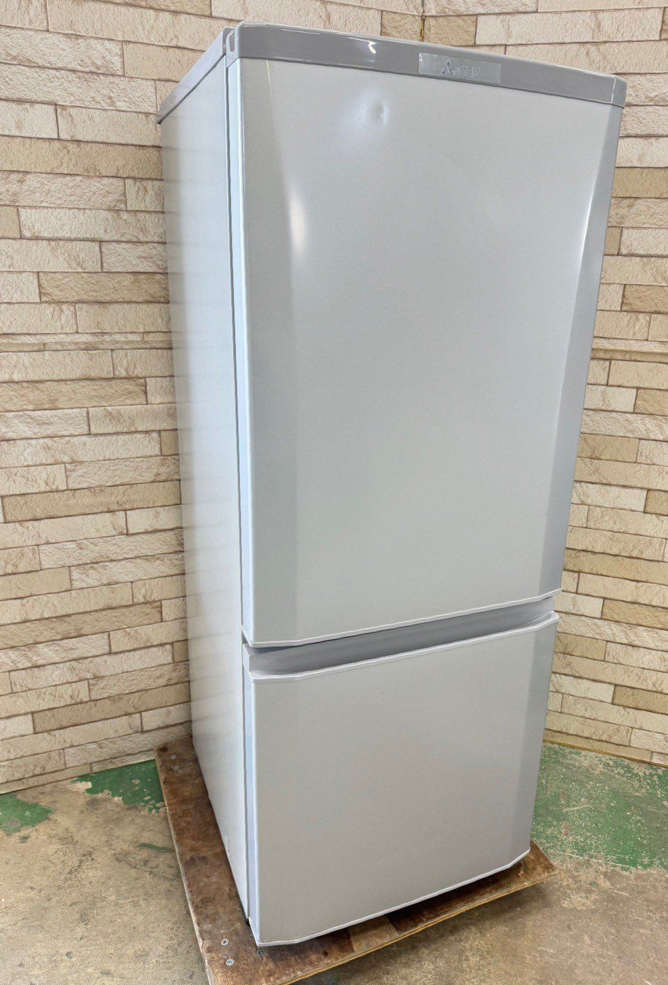 大阪送料無料★3か月保障付き★冷蔵庫★2020年★MR-P15E★IR-634 大阪送料無料☆3か月保障付き☆冷蔵庫☆三菱☆2ドア☆2020年☆MR