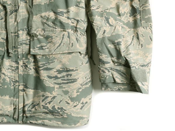 米軍実物 ジャケット M～L ゴアテックス 迷彩 デジタルタイガーカモ 米軍実物 ジャケット M～L ゴアテックス 迷彩 デジタルタイガーカモ