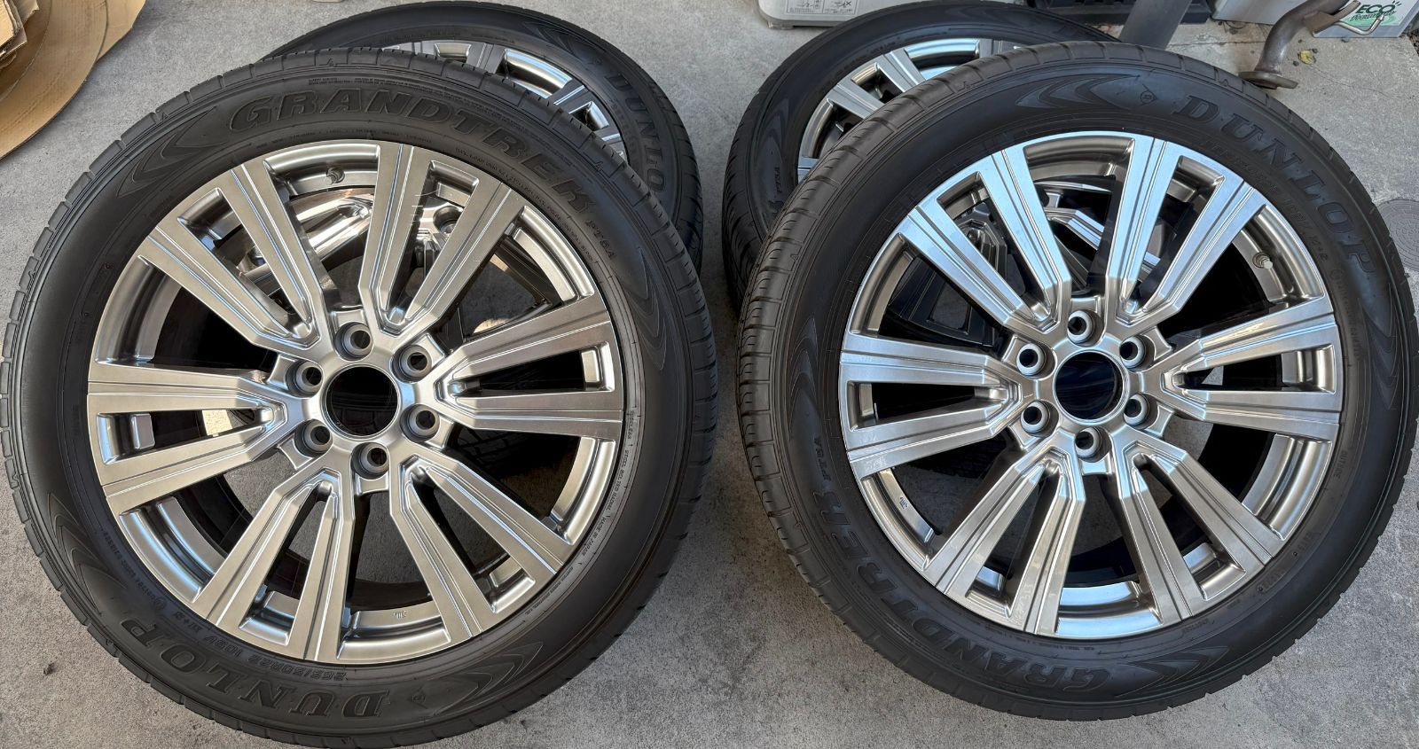 レクサス LX600 エグゼクティブ 純正 22インチ タイヤ ホイールセット ダンロップ グランドトレック PT5A 265 50R22 LEXUS LX700h