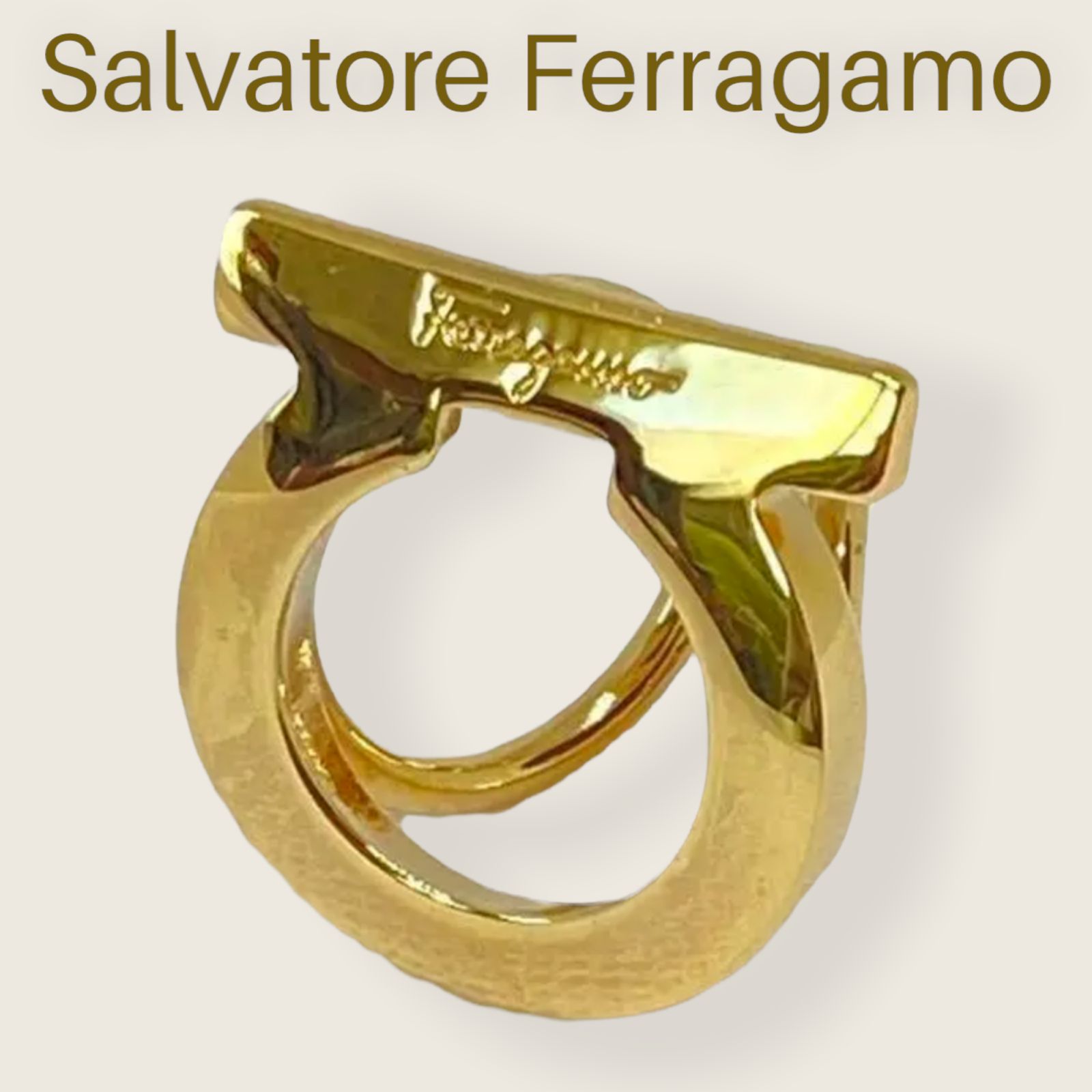 美品】Salvatore Ferragamo フェラガモ スカーフリング 金ブランド