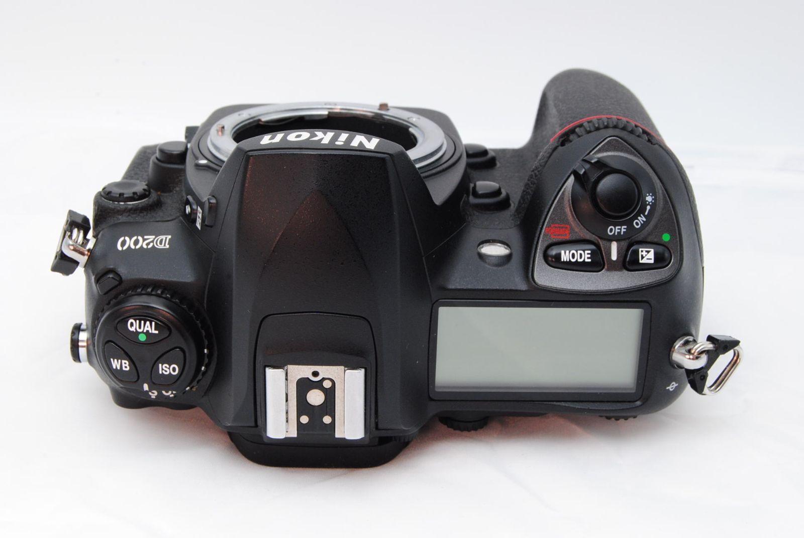 9744ショット！美品 ☆ Nikon D200 ボディ