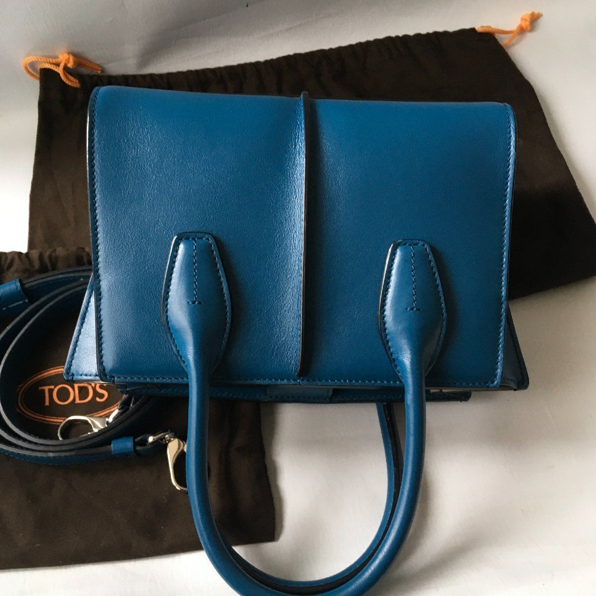 極美品 TOD