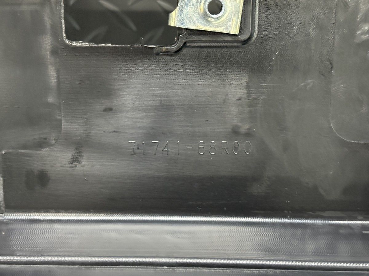 フロントバンパーグリル