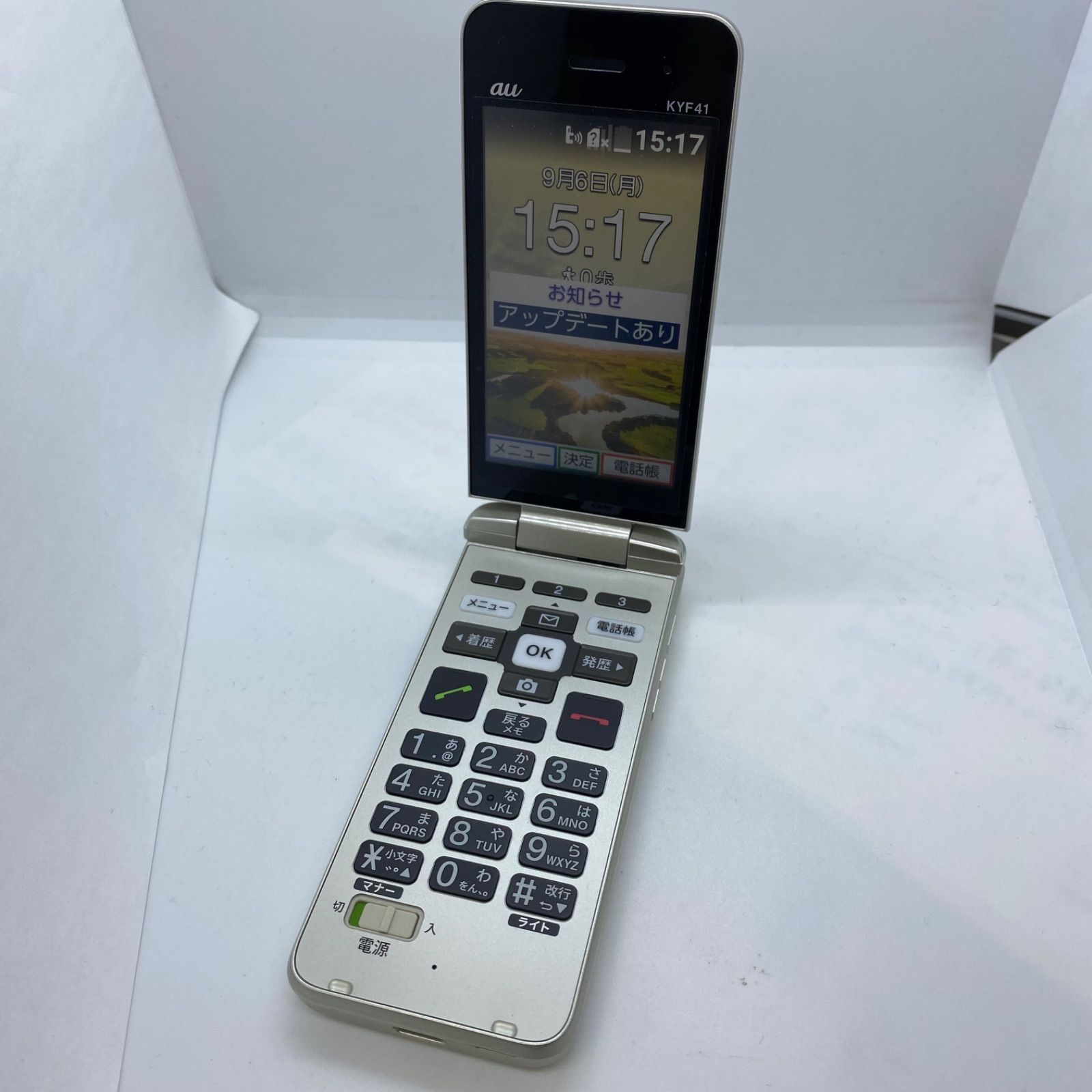 ☆【美品】au かんたんケータイ 8GB KYF41 ゴールド - メルカリ
