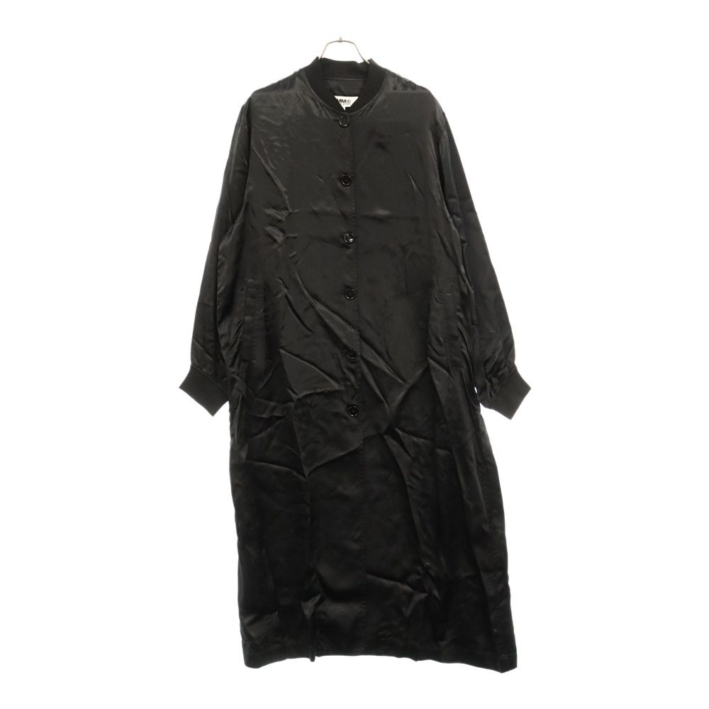 MM6 Maison Margiela エムエムシックスメゾンマルジェラ バックロゴ プリント サテン ロングコート ブラック S32AH0059 MM6 Maison Margiela (エムエムシックスメゾンマルジェラ) バックロゴ