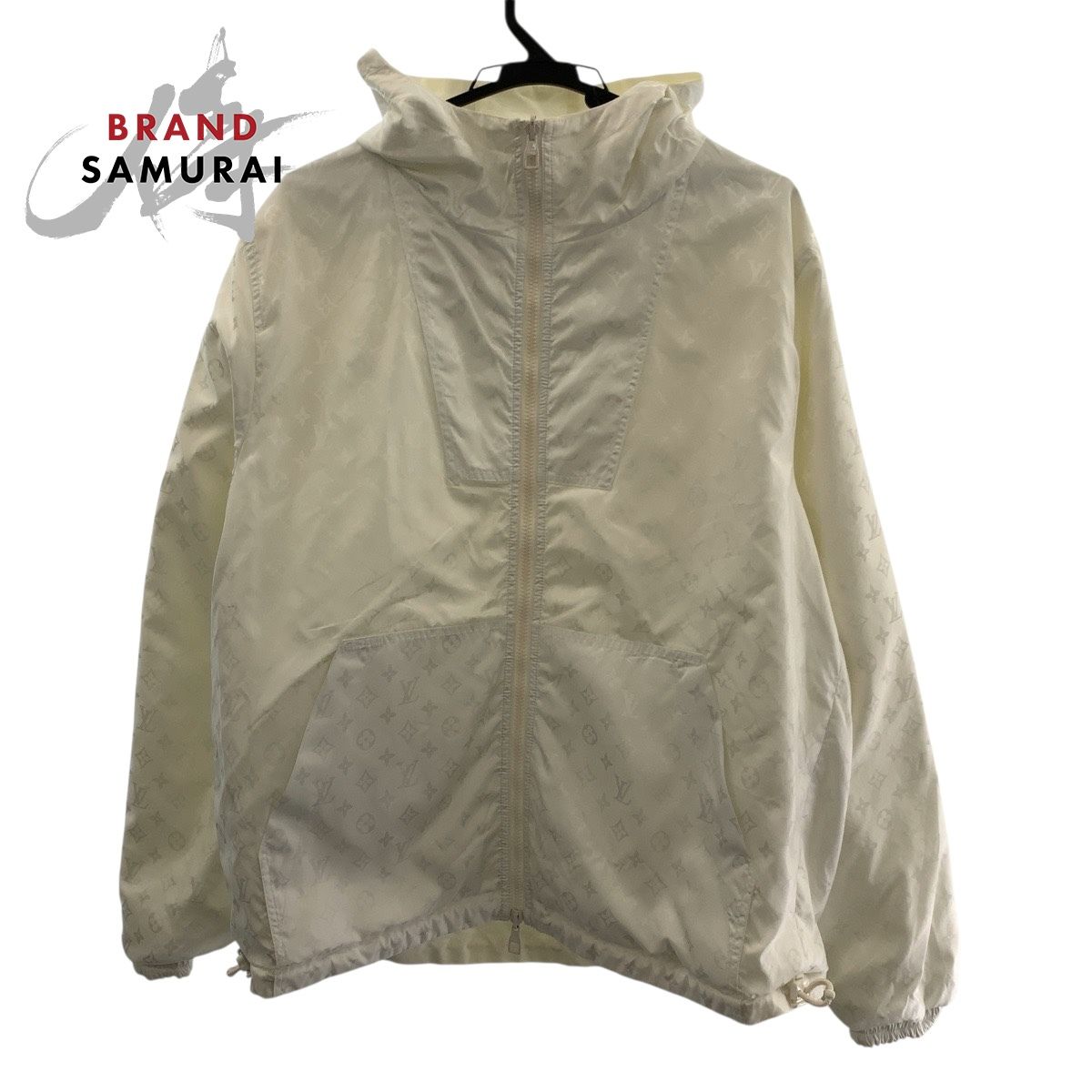 極美品　ルイヴィトン　両面ナイロンジャケット モノグラム　メンズ　50 白 極美品ルイヴィトン両面ナイロンジャケット モノグラムメンズ50 白