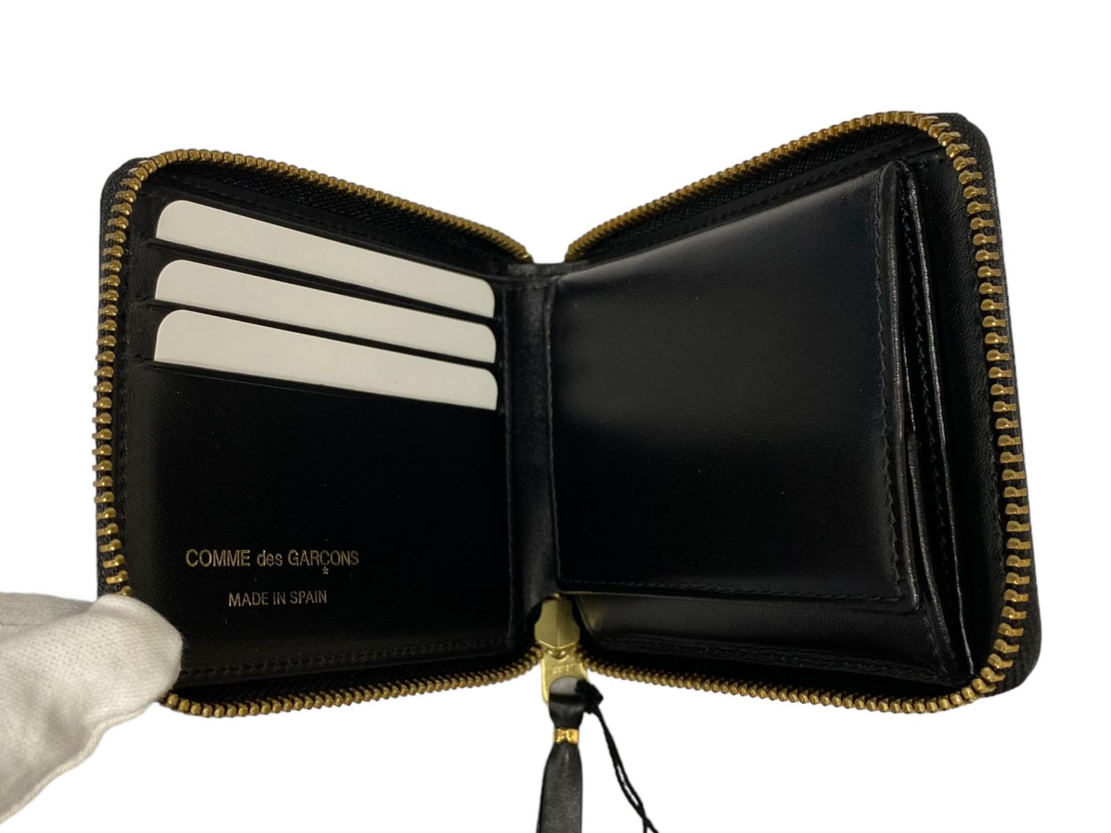 コムデギャルソン】 ポルカドットエンボスL字ラウンドファスナー財布