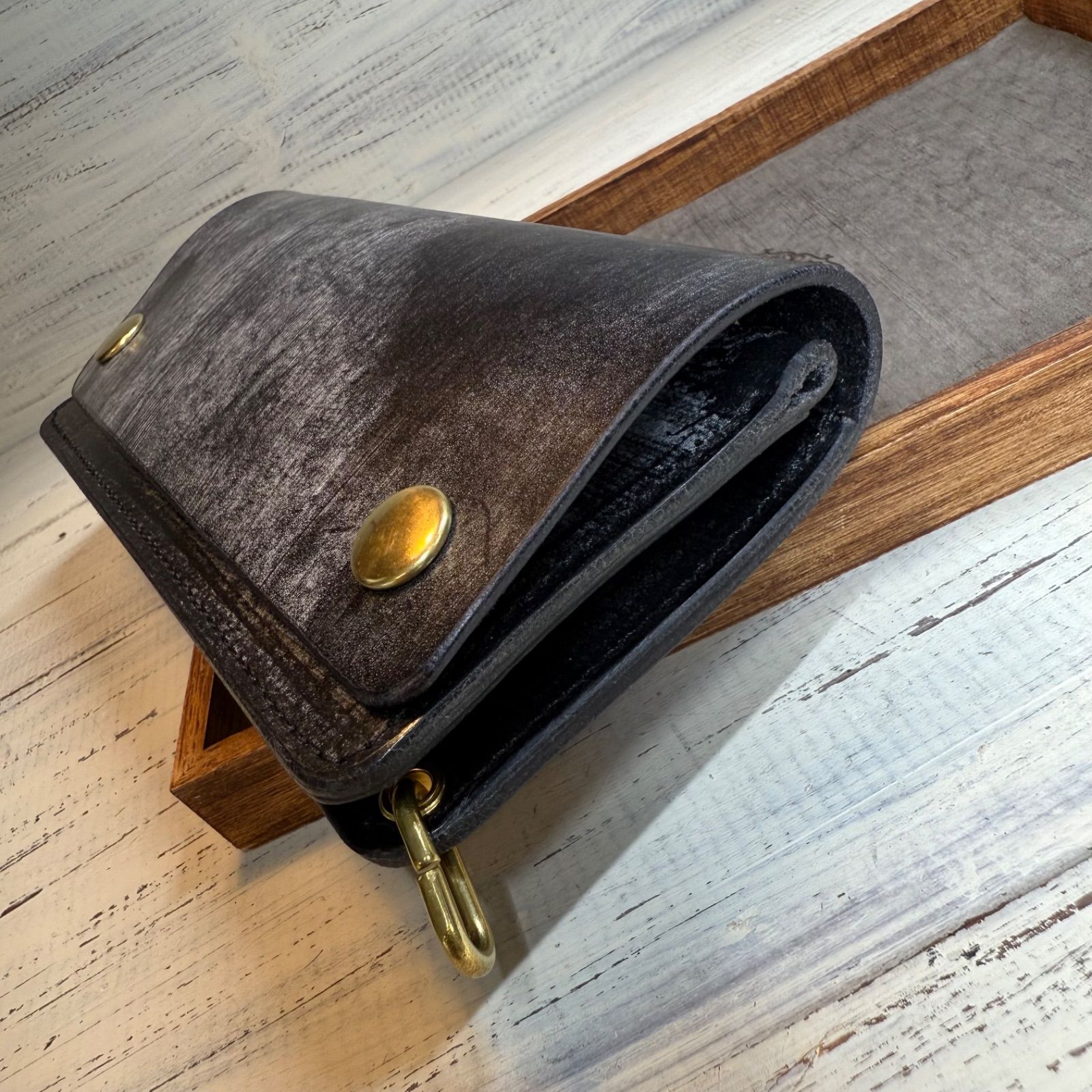 トラッカーウォレット ロング 2層】 ブライドル ゴールド