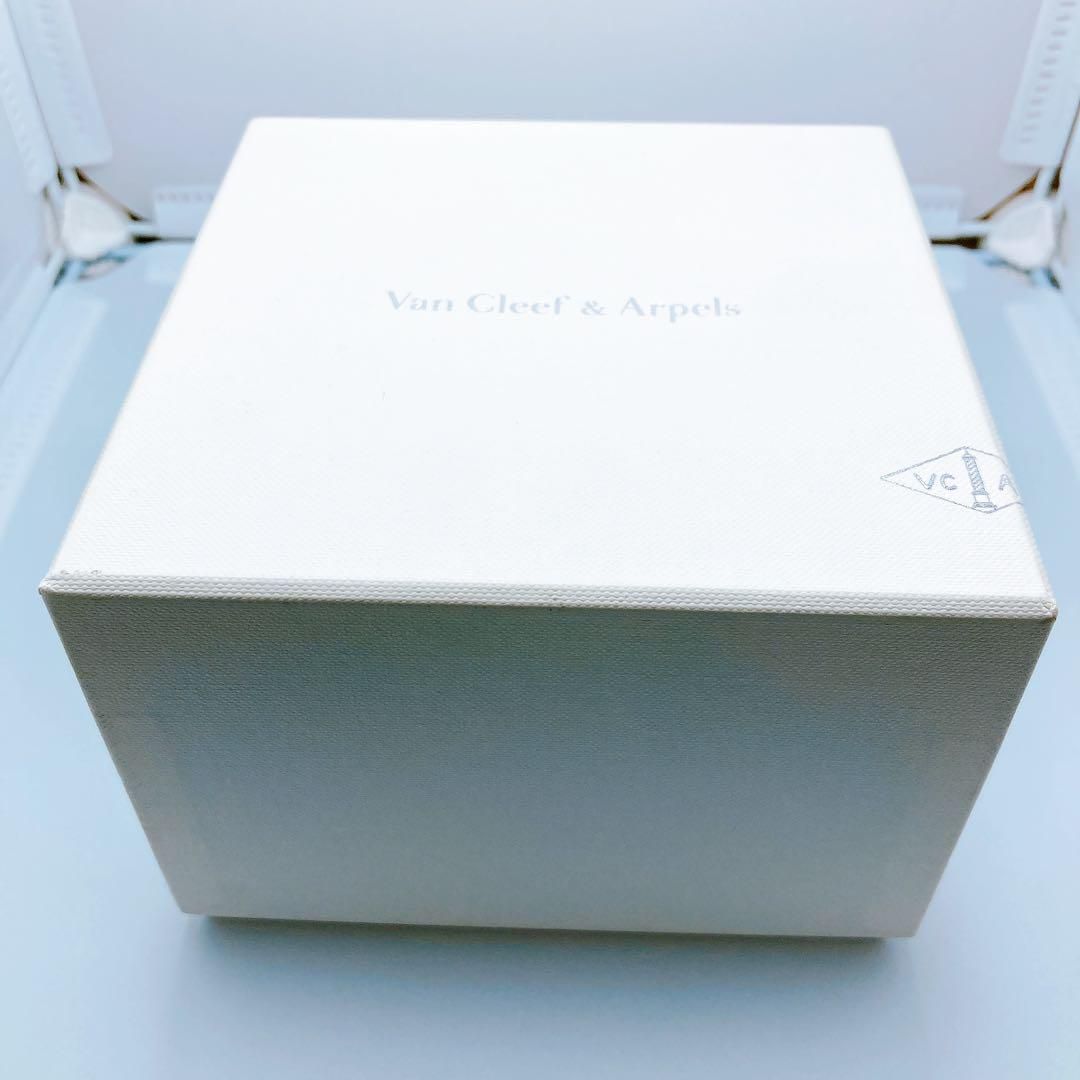 4 ヴァンクリーフアーペル　時計　空箱　ボックス　BOX Yahoo!オークション -「空箱」(ヴァン クリーフ＆アーペル) (あ