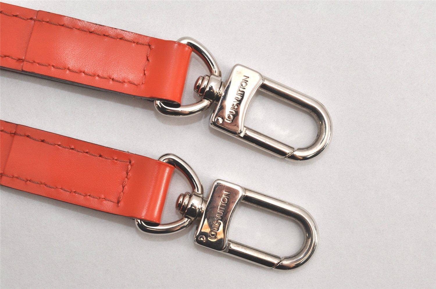 LOUIS VUITTON ルイヴィトン レザー ショルダーストラップ