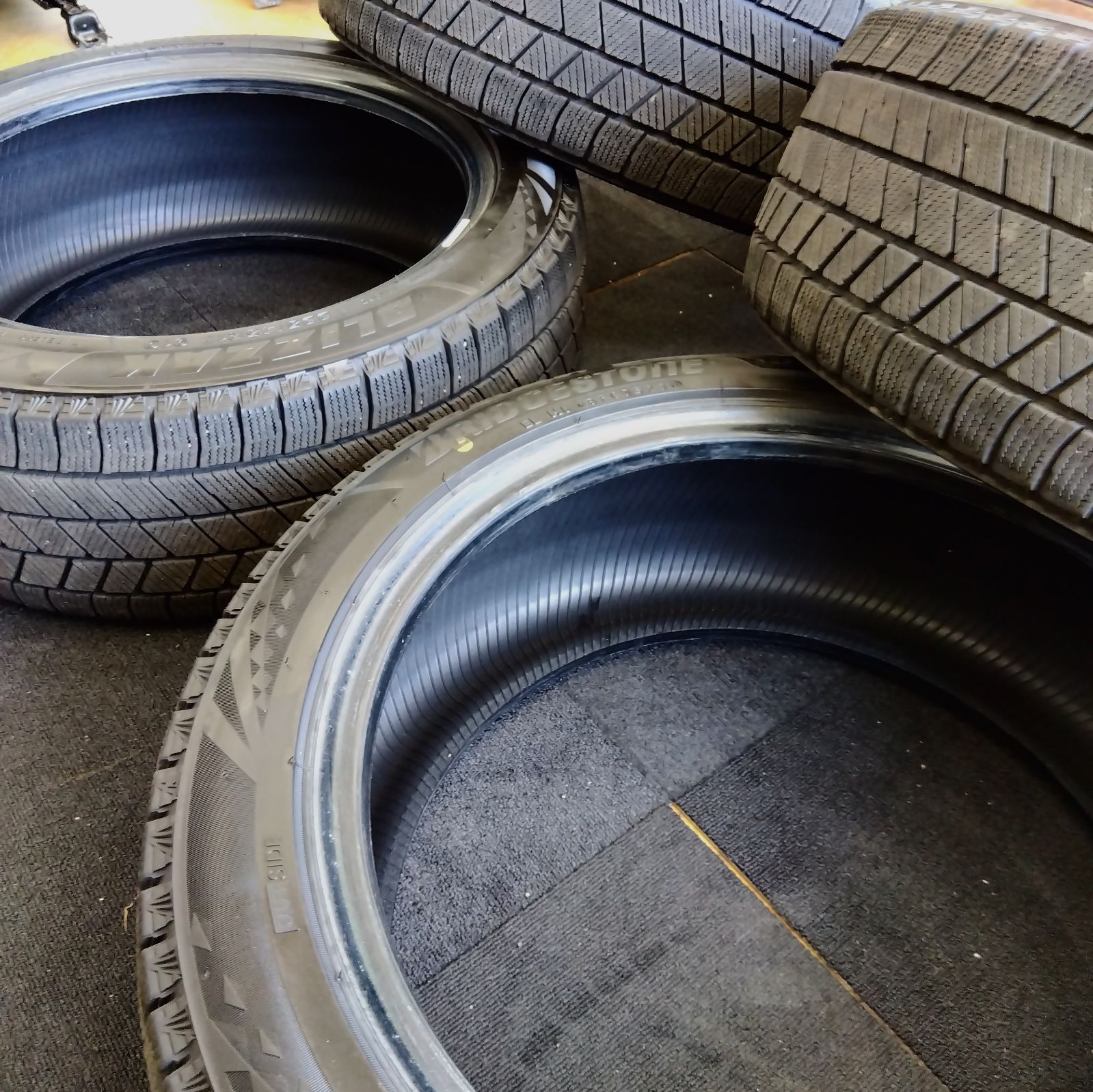 225 45R17 バリ溝 製 タイヤ ４本セット 17インチ ブリヂストン VRX3 スタッドレス タイヤ