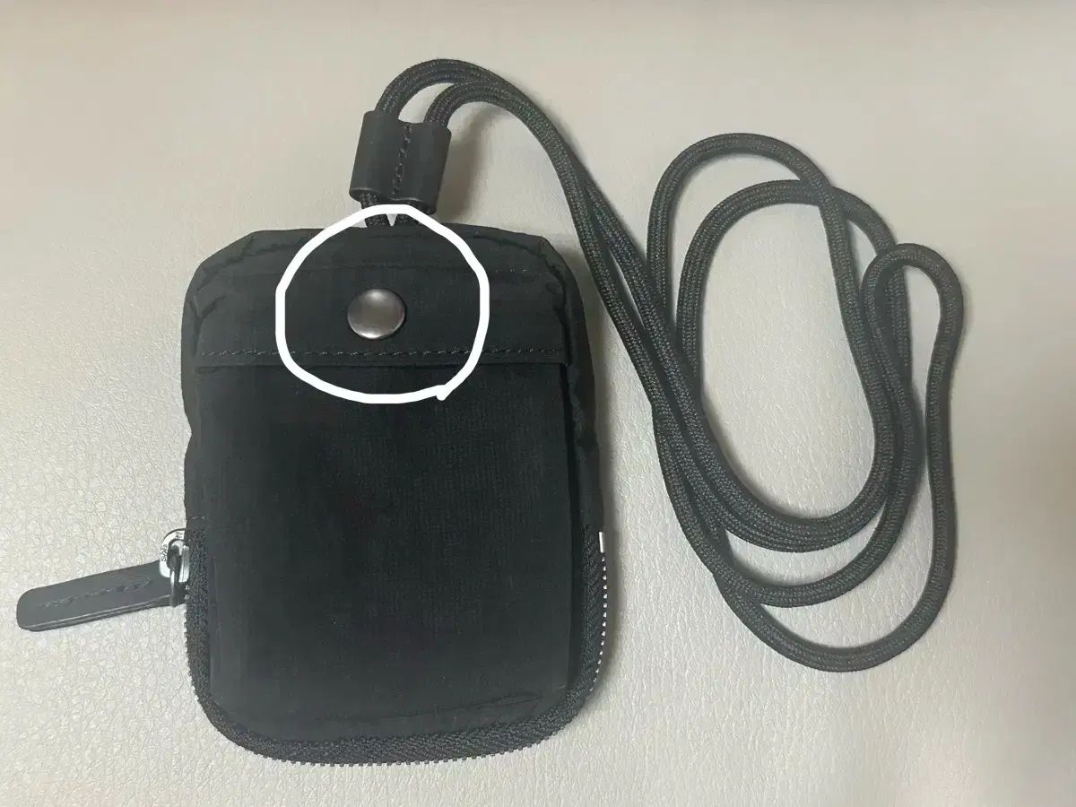 COS COS コス ミニ クロスボディバッグ ポーチバッグ ブラック