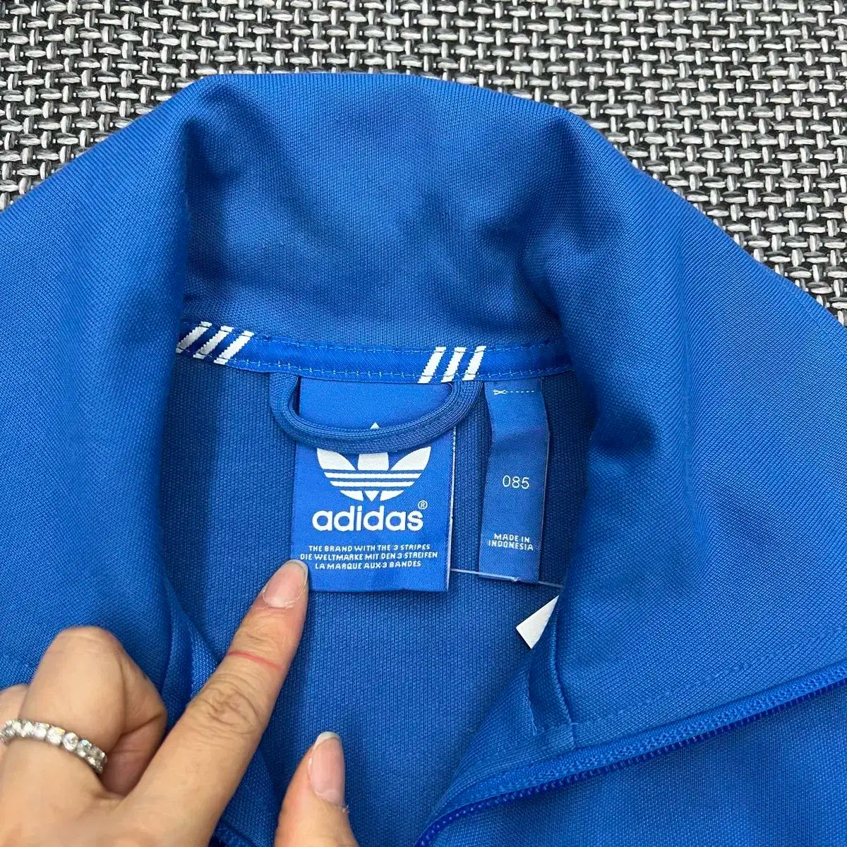 アディダスadidasヨーロッパEUROPAブルー青トラックジャケットジャージ 楽天市場】【中古】激レア アディダス 80S 古着 ジャージ ADIDAS