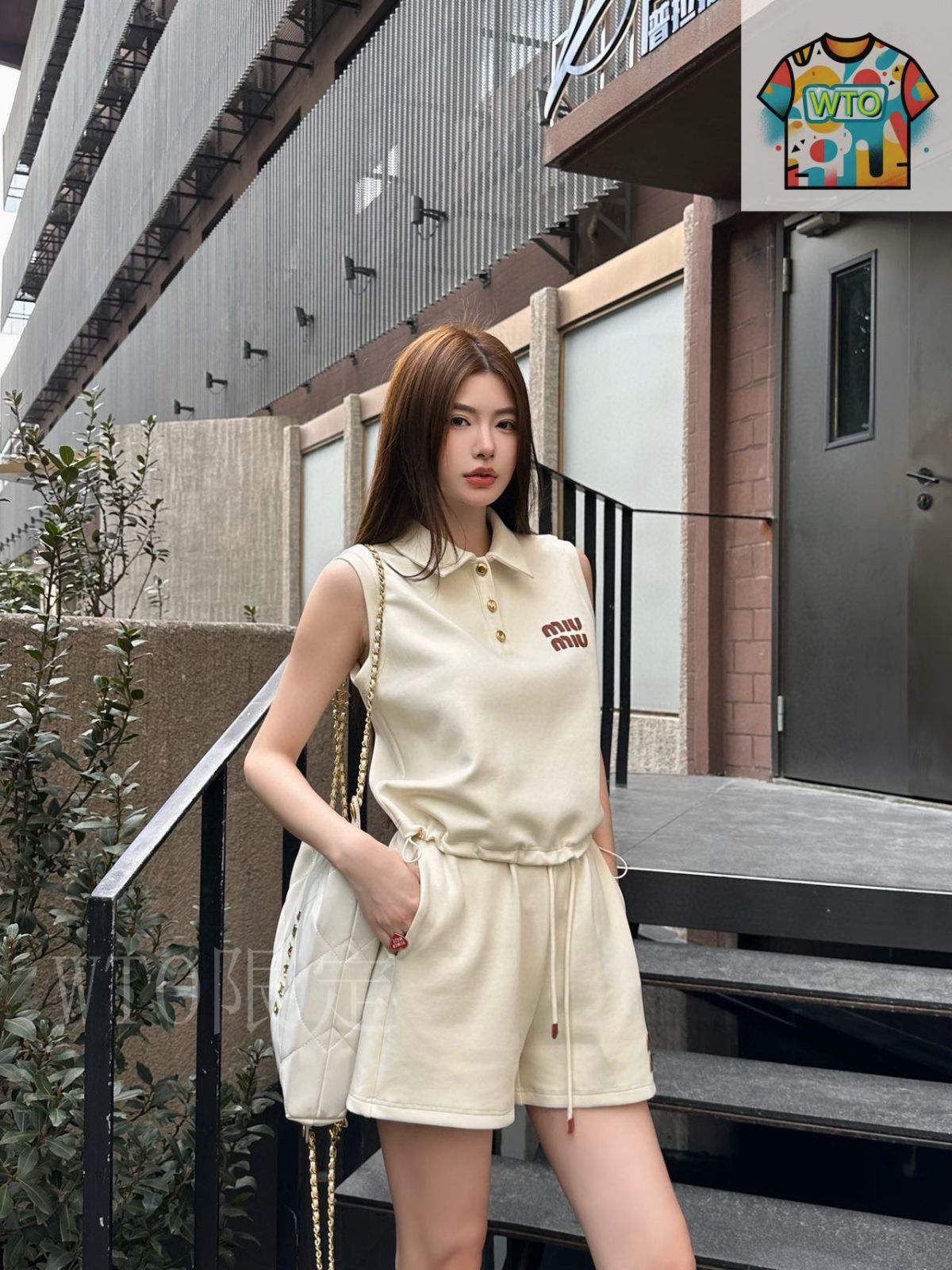 【miu miu】ロゴジョガーショーツ 210.jpg