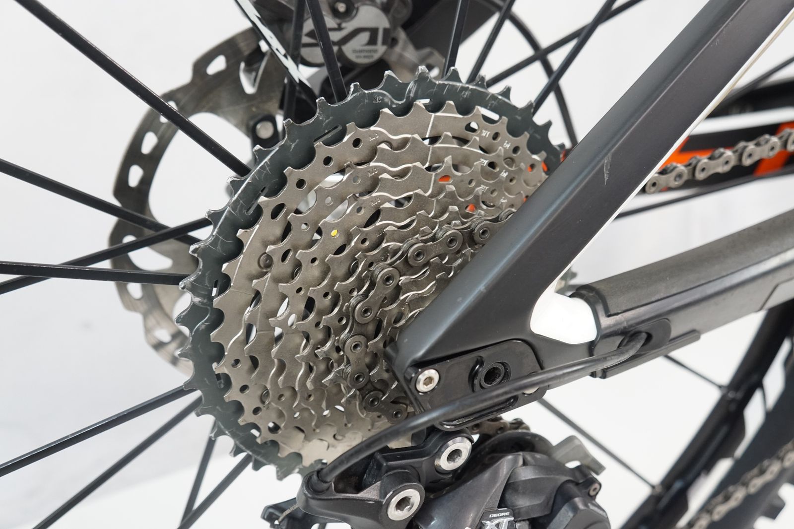 DUNE CARBON
