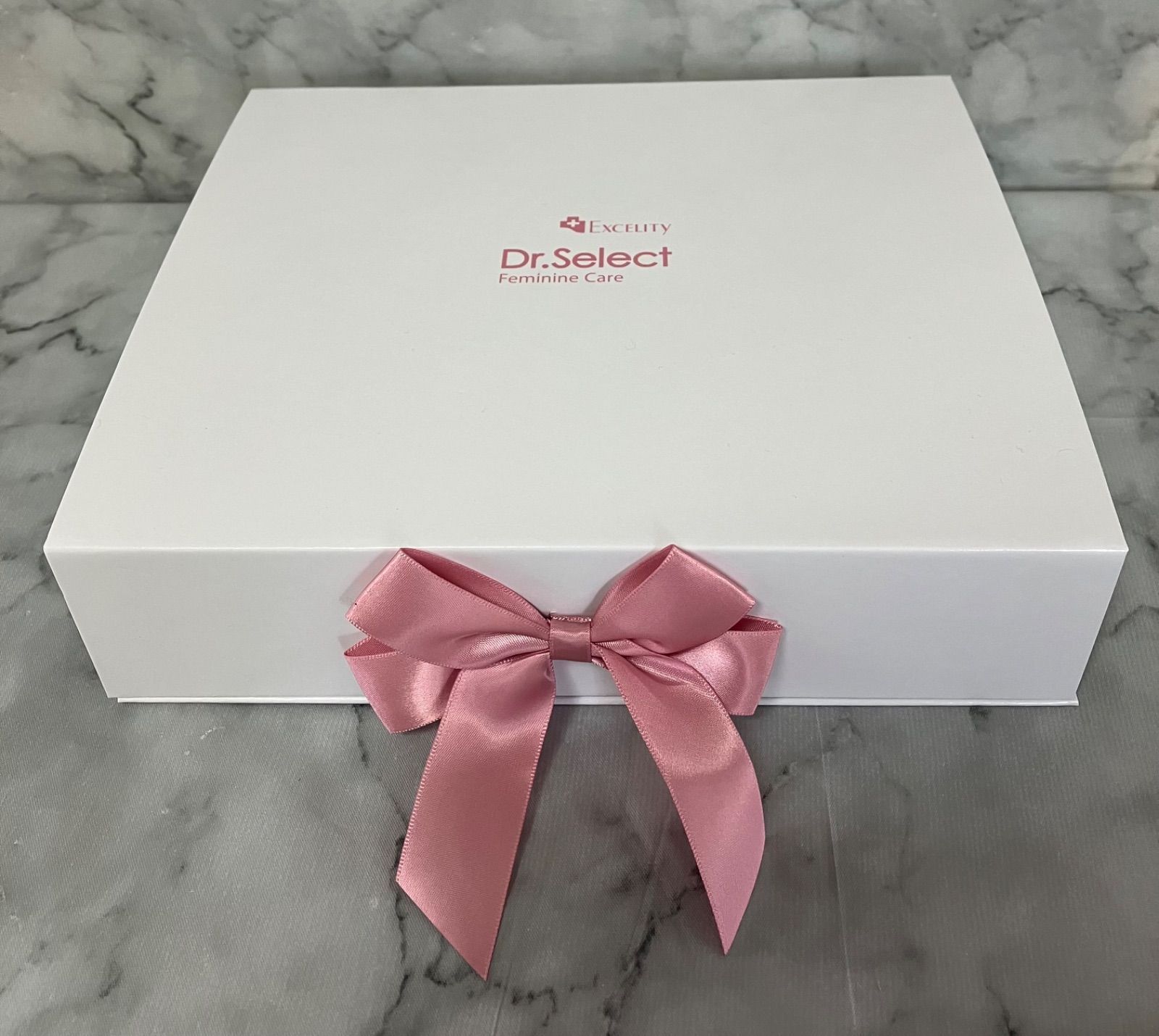 アンティーク ウクライナ 購入 薔薇と菫と百合ブルーリボンの花束 手