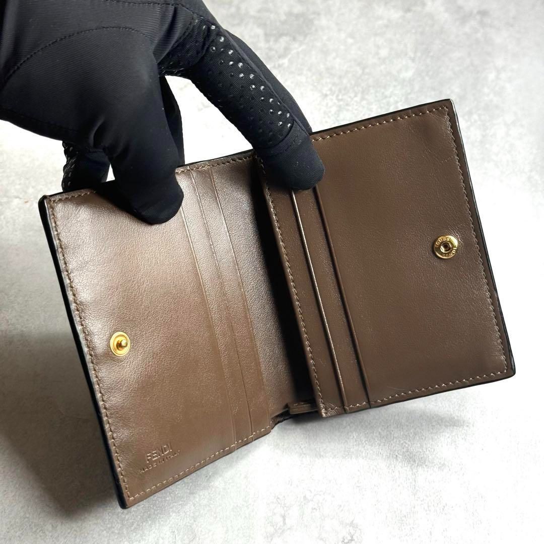 ≫希少品≪ / FENDI フェンディ エフイズエンボスコンパクトウォレット ≫希少品≪ / FENDI フェンディ エフイズエンボスコンパクト