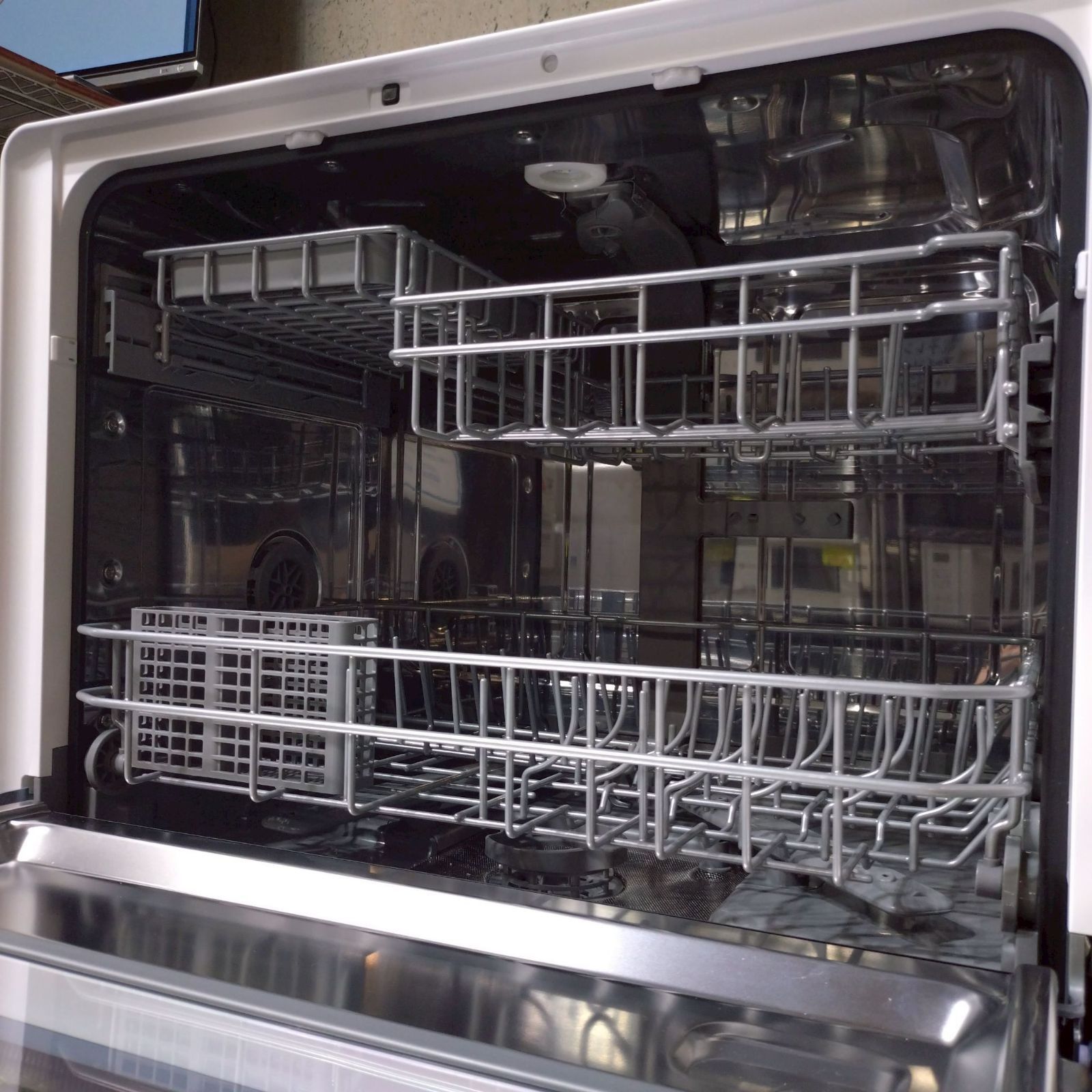 ADW-L4 2025年製|D1559