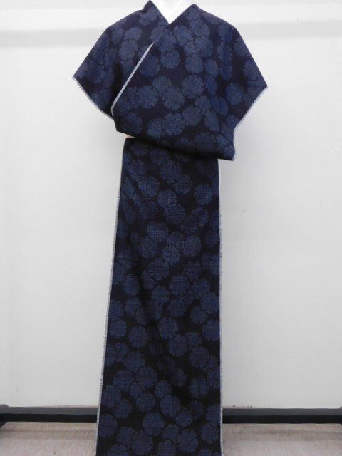 楽布特選〕P33094 重要無形文化財 100亀甲 雪輪柄 本場 結城紬 解き